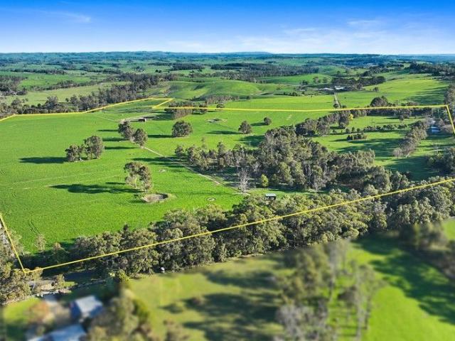 Cottage for sale in Ripplebrook, Victoria