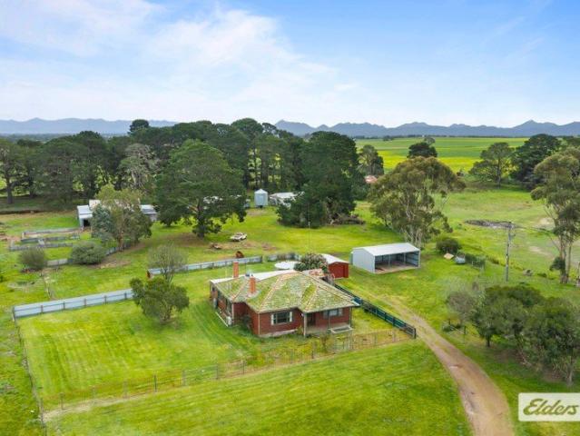 Cottage for sale in Glenthompson, Victoria