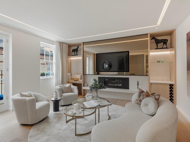 House for rent in Belgravia, Greater London