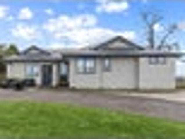 House for sale in Bombay, Auckland