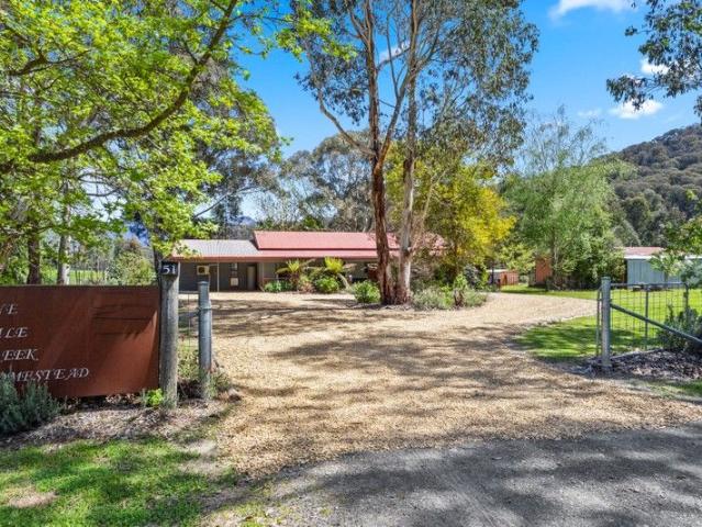 House for sale in Porepunkah, Victoria