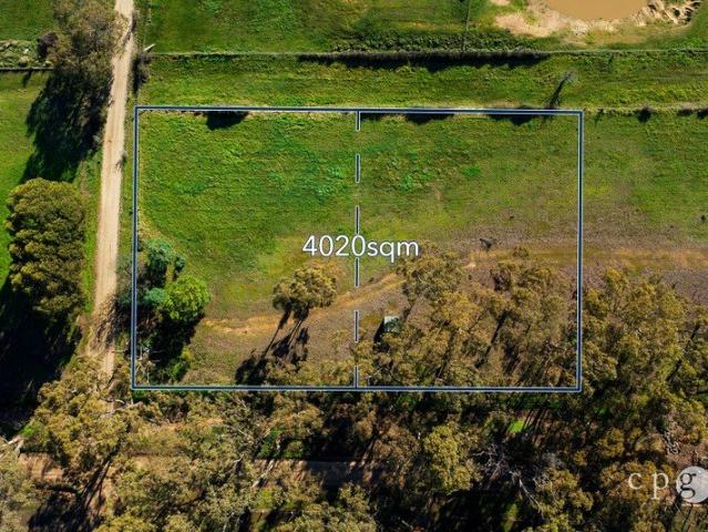 Cottage for sale in Yapeen, Victoria