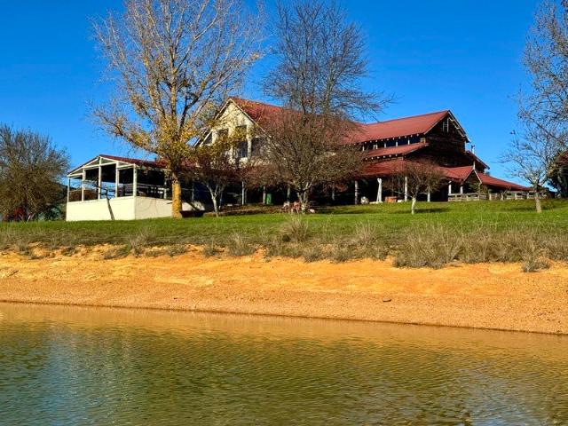 Cottage for sale in Pemberton, Western Australia