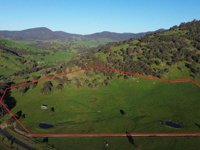 Cottage for sale in Tallangatta East, Old Tallangatta