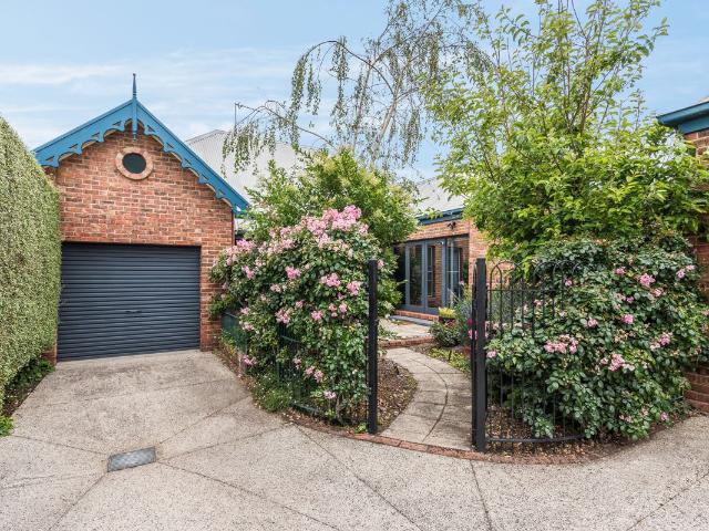 Apartment for sale in Geelong, Victoria