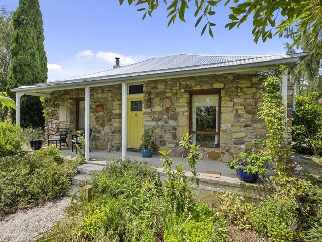 House for rent in Cygnet, Huon Valley
