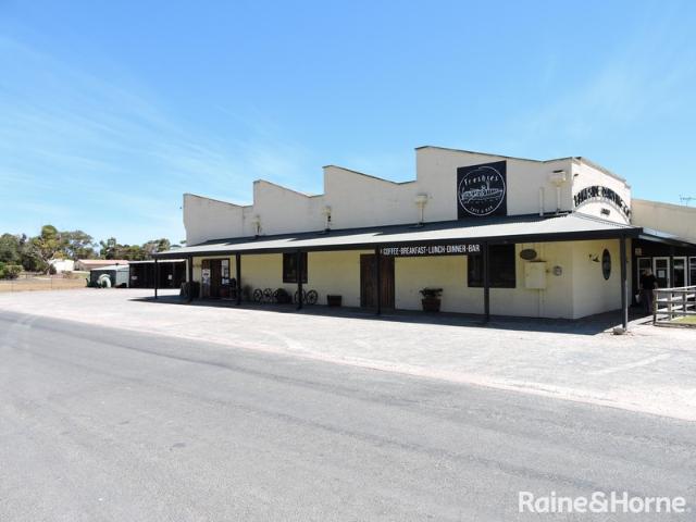 Retail for sale in Meningie, South Australia
