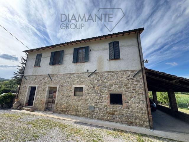 Casa in vendita a Piegaro, Umbria