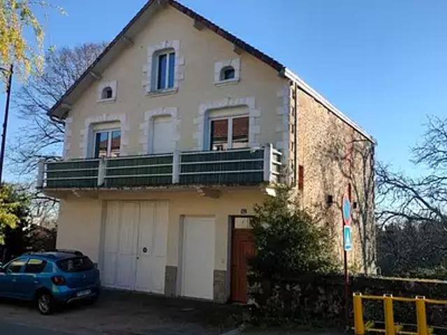 Maison vente à Nontron, Piégut-pluviers