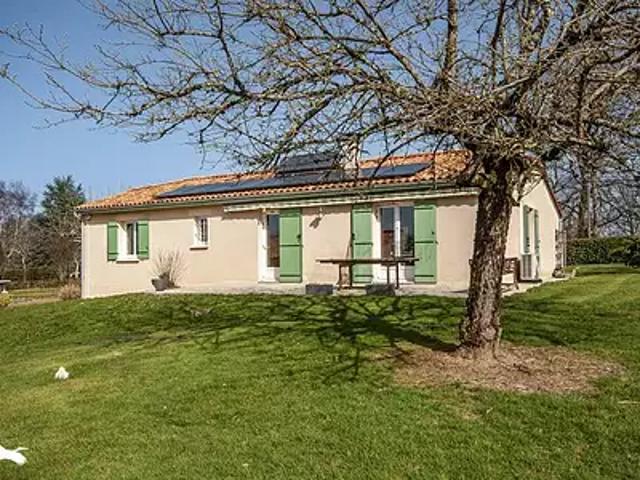 Maison vente à Nontron, Piégut-pluviers
