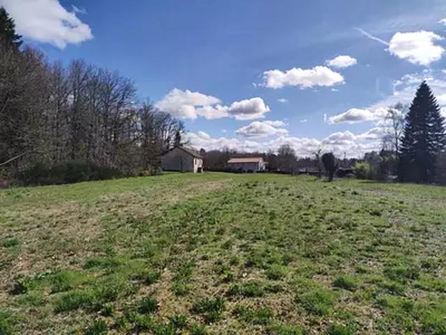 Maison vente à Nontron, Piégut-pluviers