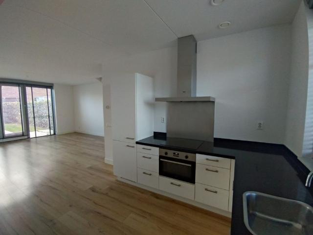 Appartement te huur in Zuid-scharwoude, Noord Holland