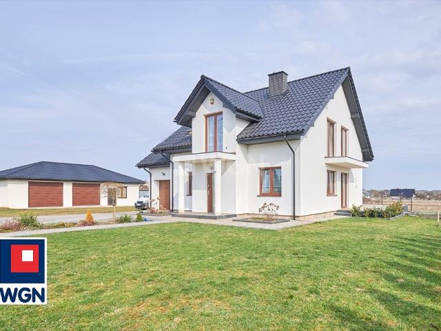 Dom na sprzedaż w Piekoszów, Świętokrzyskie