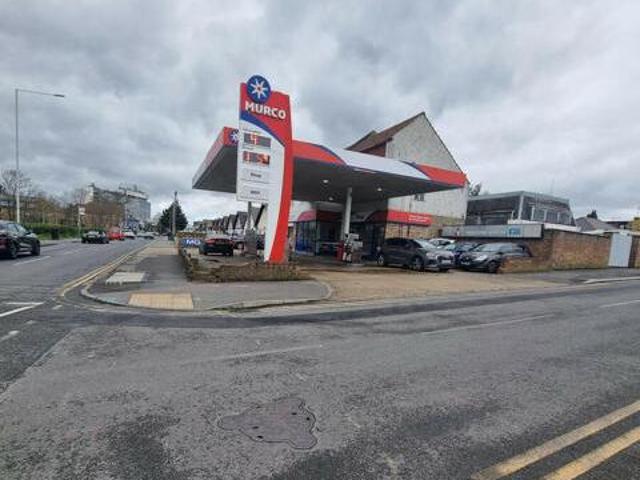House for sale in Uxbridge, Greater London