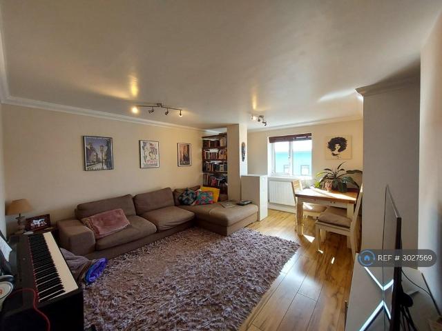 Apartment for rent in Slade Green, Greater London