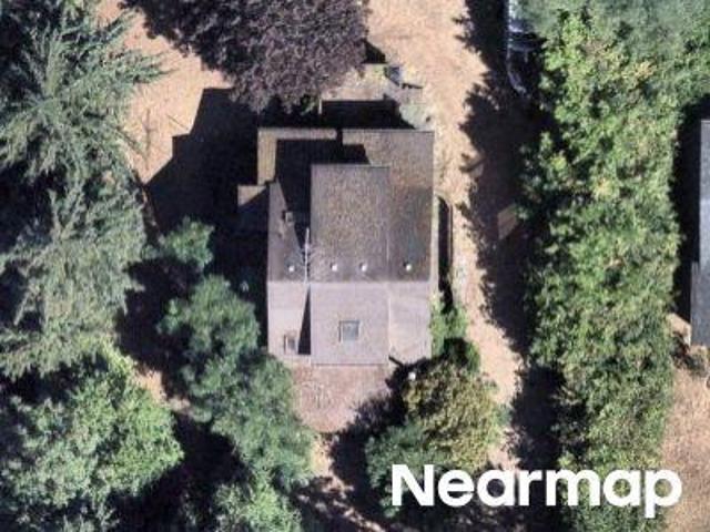 House for sale in Caledonia, Browns Point