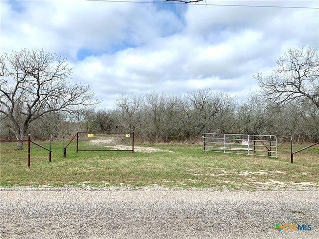 Land for sale in Goliad, Texas