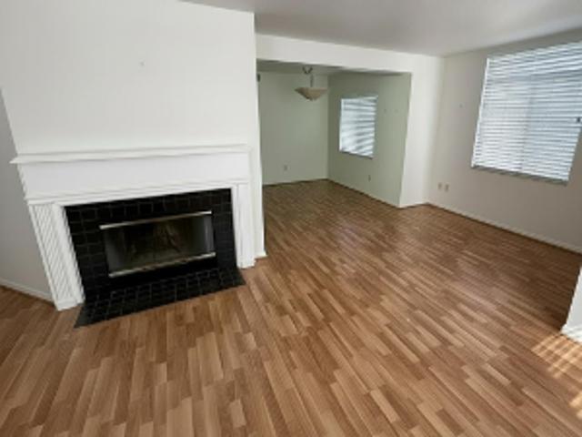 Condo for sale in Albany, California