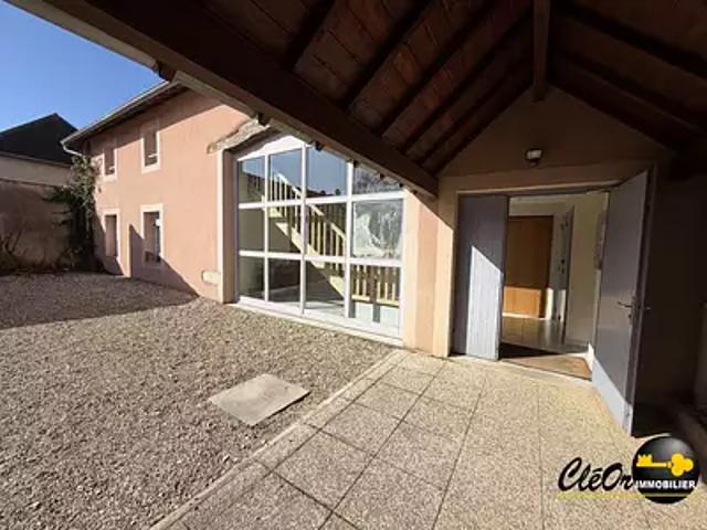 Appartement location à Louhans-Châteaurenaud, Pierre-de-bresse