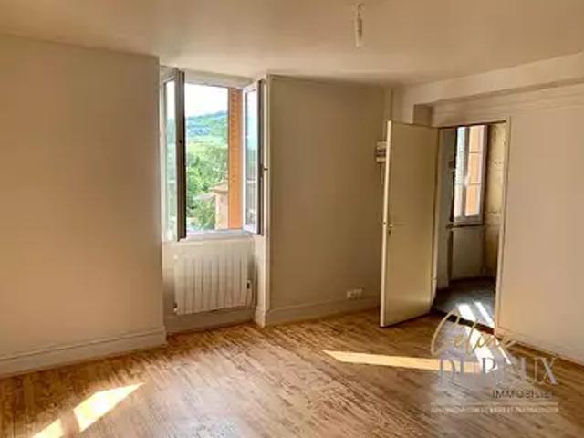 Appartement location à En Planey, Pierreclos