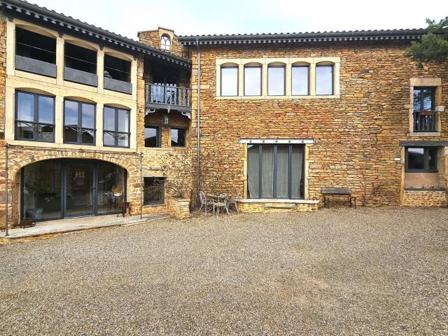 Maison vente à Mâcon, Pierreclos