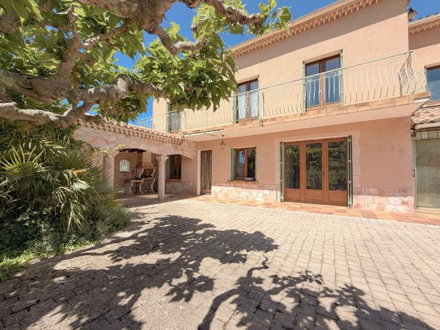 Villa vente à Arrondissement de Toulon, Pierrefeu-du-var
