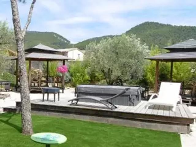 Maison vente à Nyons, Pierrelongue