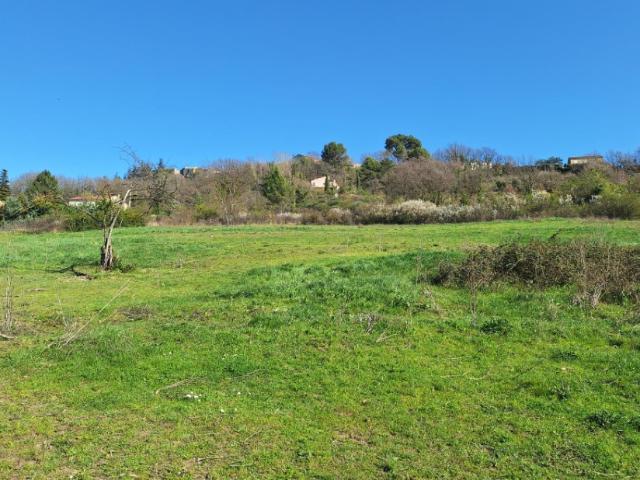 Terrain vente à Forcalquier, Pierrevert