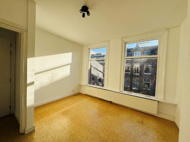 Appartement te huur in Zuid, Amsterdam