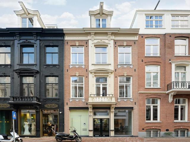 Appartement te huur in Zuid, Amsterdam