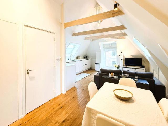 Appartement te huur in Zuid, Amsterdam