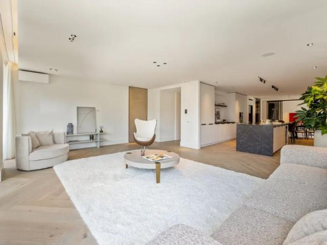 Appartement te huur in Zuid, Amsterdam