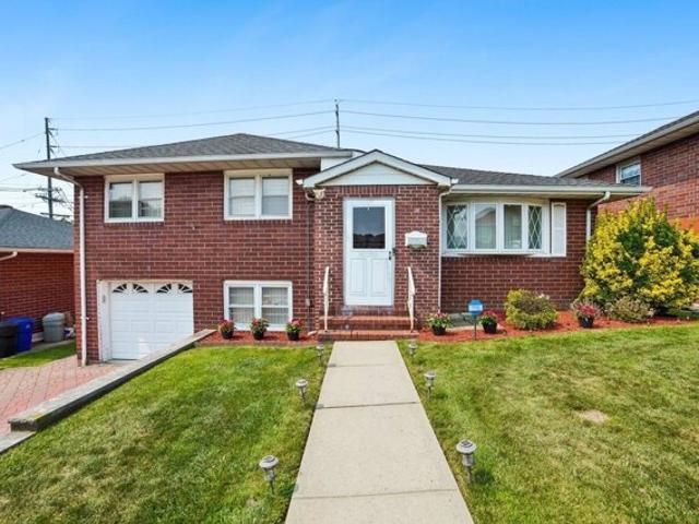 House for sale in North End Business District, Secaucus