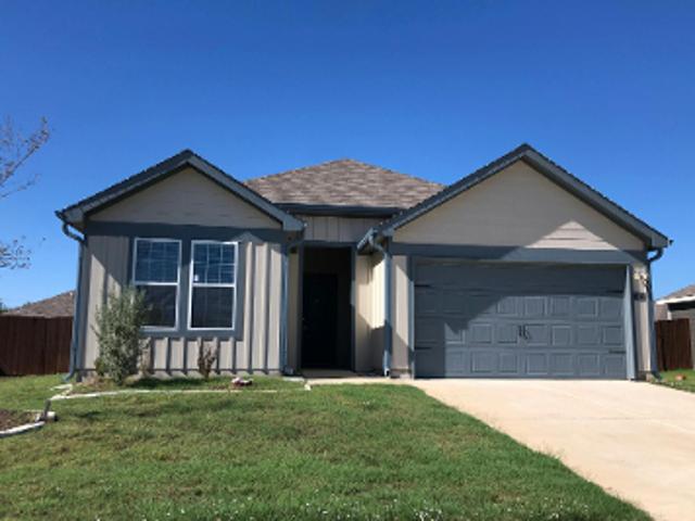House for sale in Corsicana, Navarro County