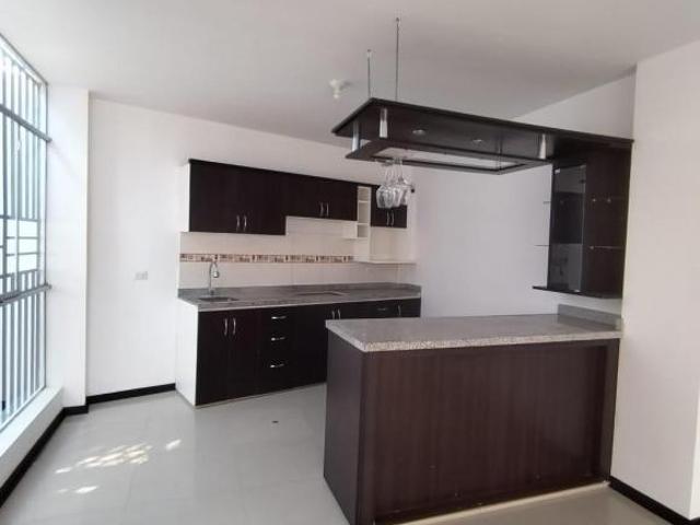 PILCOMAYO HUANCAYO LINDA CASITA DE 2 PISOS PROYECCION 4TO PISO