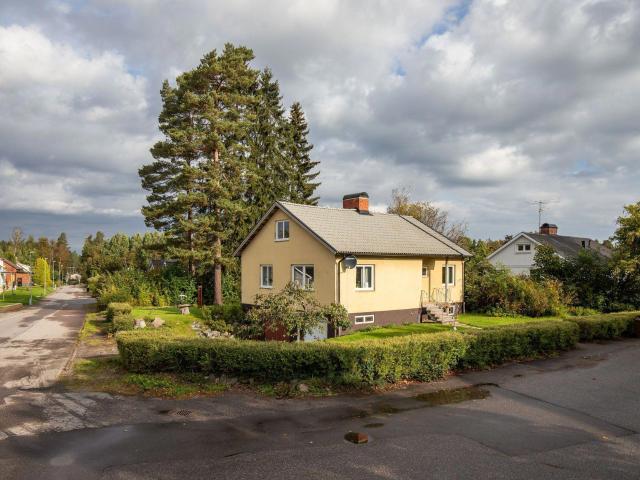 Villa till salu i Degerfors