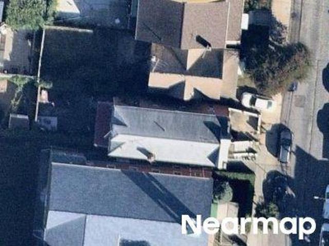 House for sale in The Bronx, Arverne