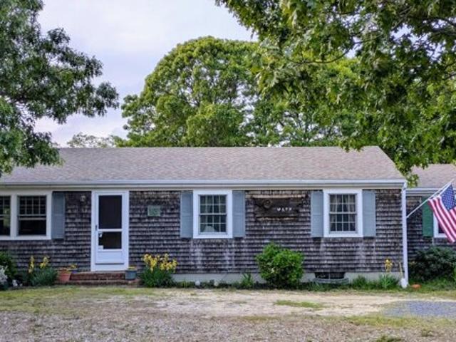 House for sale in Eastham