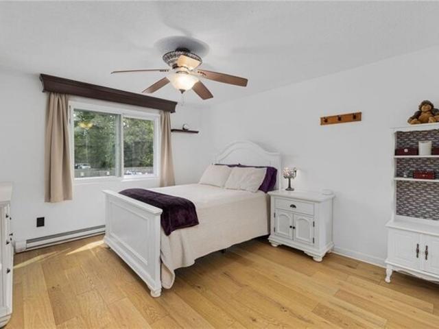 Condo for sale in Warwick, Rhode Island