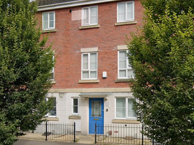 Room for rent in Kingsditch, Cheltenham