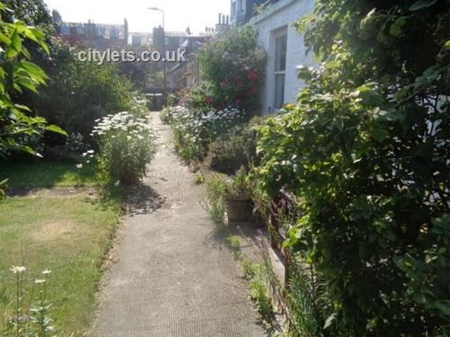 House for rent in Lorne, Leith
