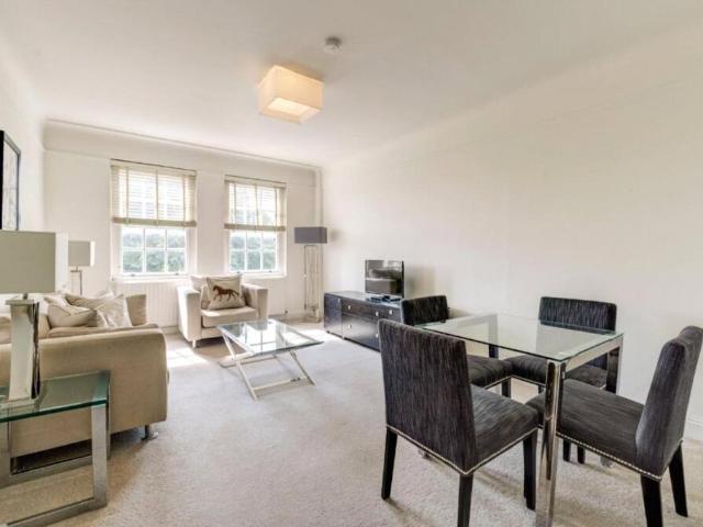 House for rent in Pimlico, Greater London