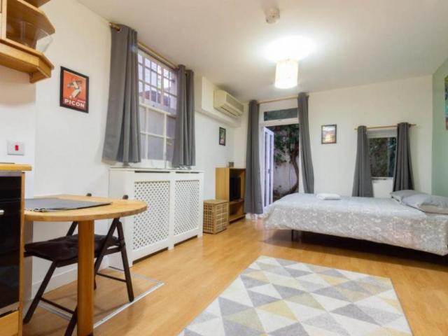 House for rent in Pimlico, Greater London