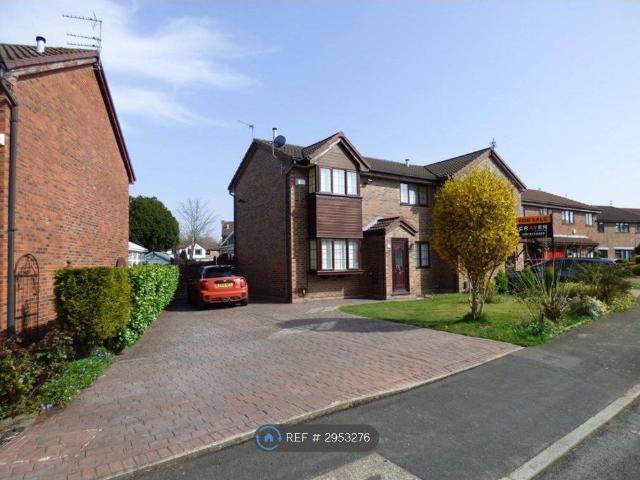 House for rent in Sale Moor, Trafford Park