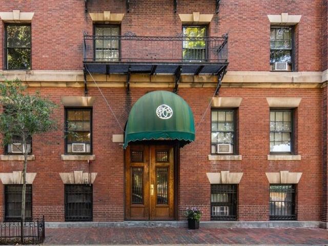 Condo for sale in Beacon Hill, Boston