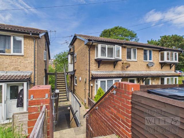 Apartment for rent in Clive Vale, Guestling Green