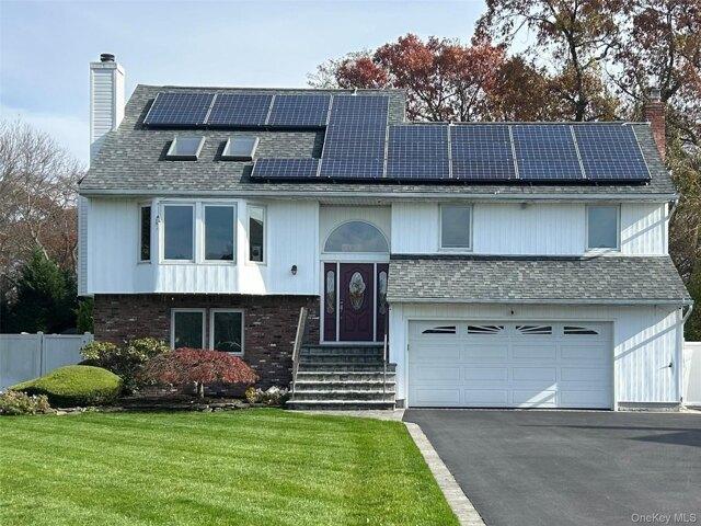 House for sale in Bohemia, New York