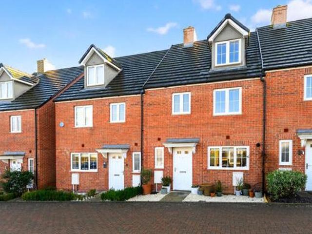 House for sale in Kings Hill, East Hertfordshire