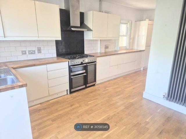 House for rent in Stoney Green, Prestwood