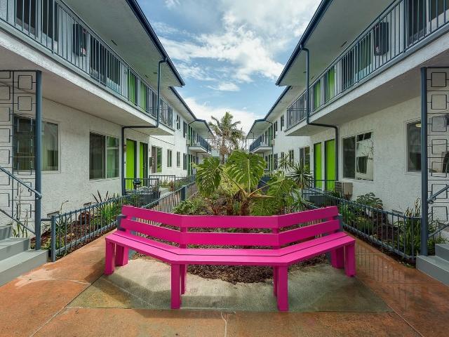 Apartment for rent in Long Beach, California